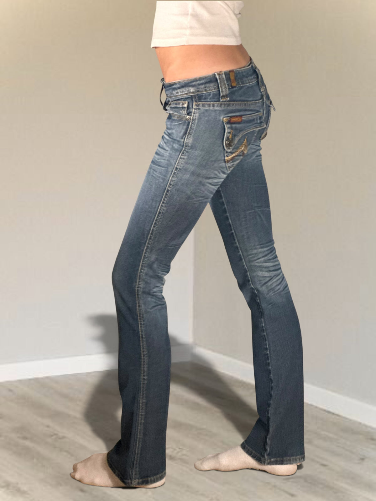 Low-rise jeans size: XXS