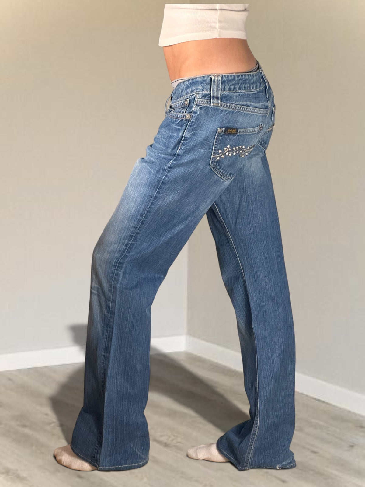 Low-rise jeans size: S