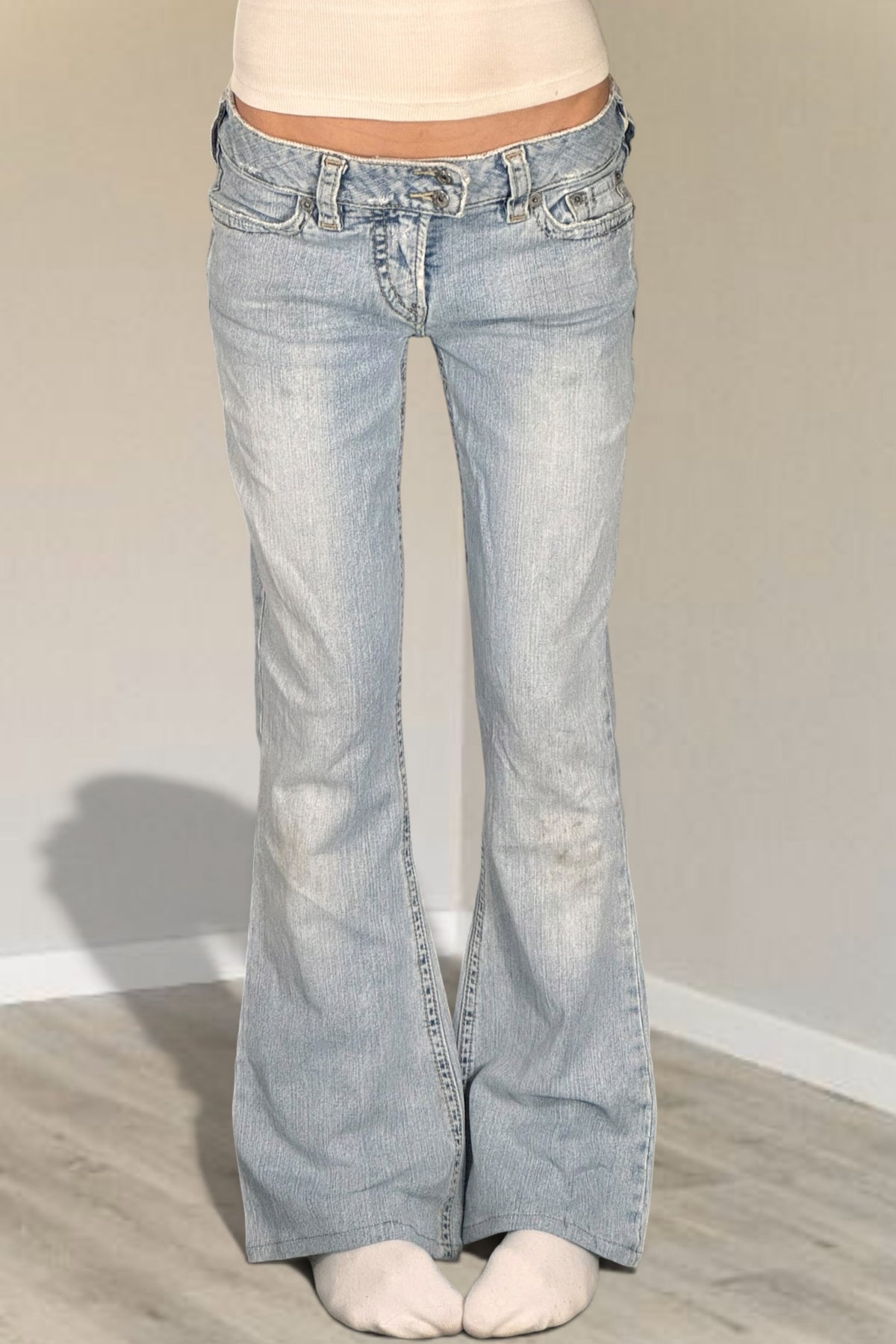 Low-rise jeans size: S