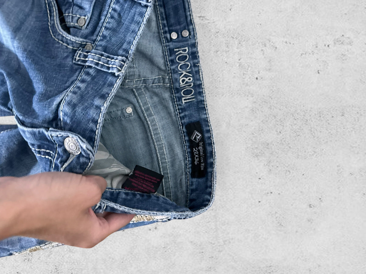 Low-rise jeans size: S
