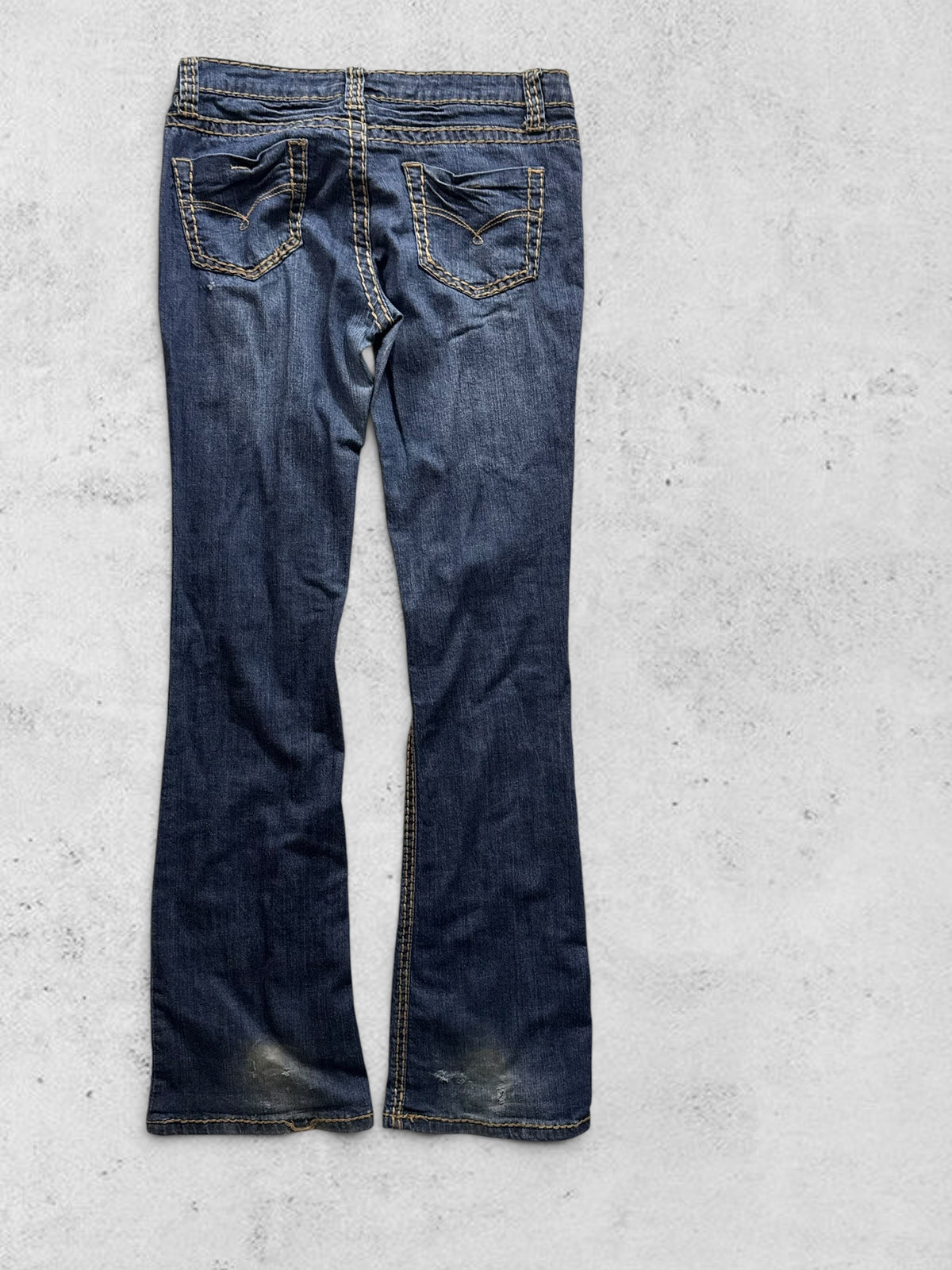 Low-rise jeans size: M