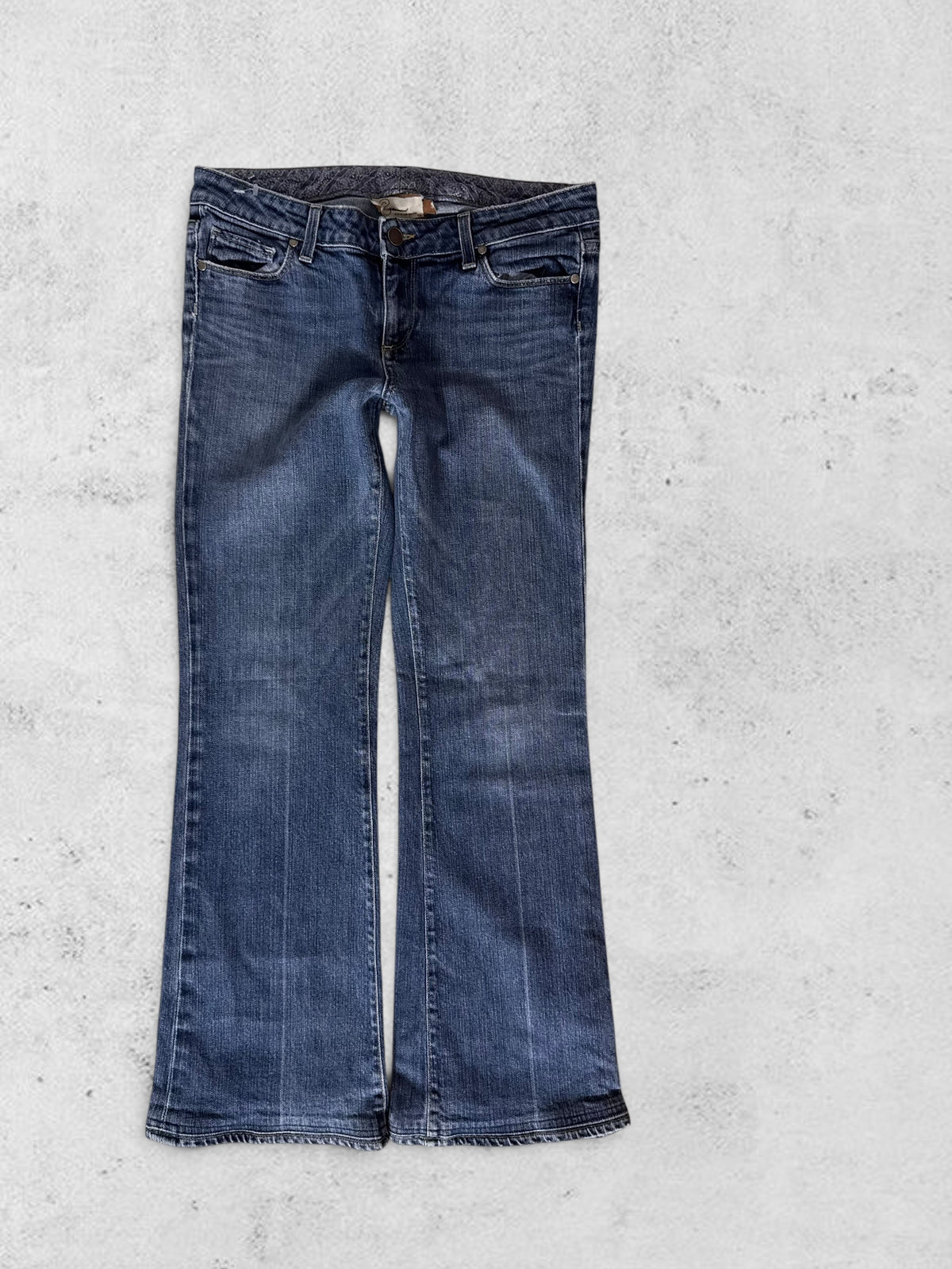 Low-rise jeans size: S