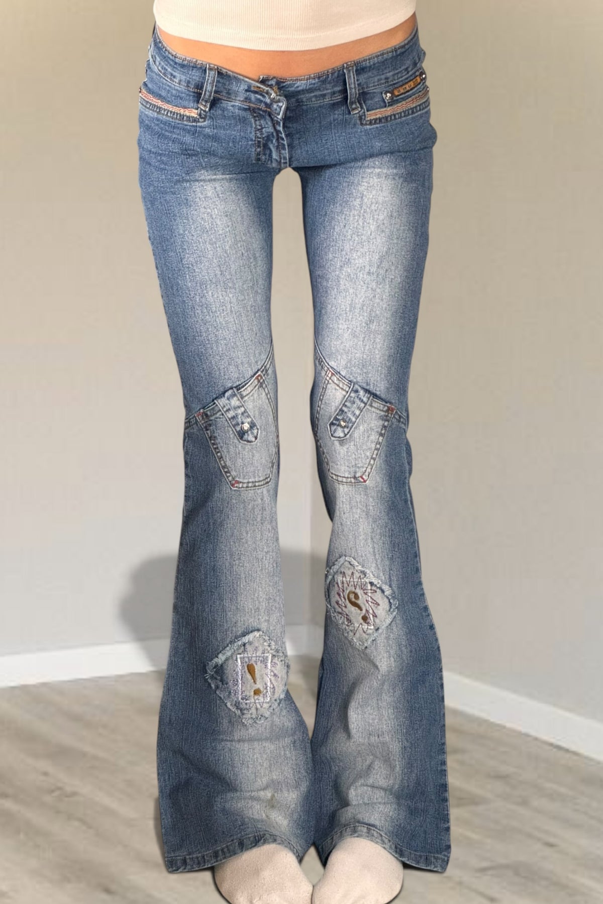 Low-rise jeans size: XXS
