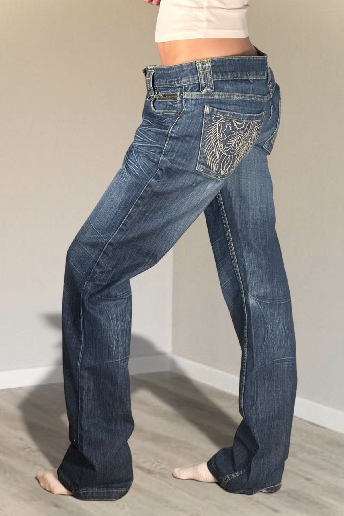 Low-rise jeans size: M