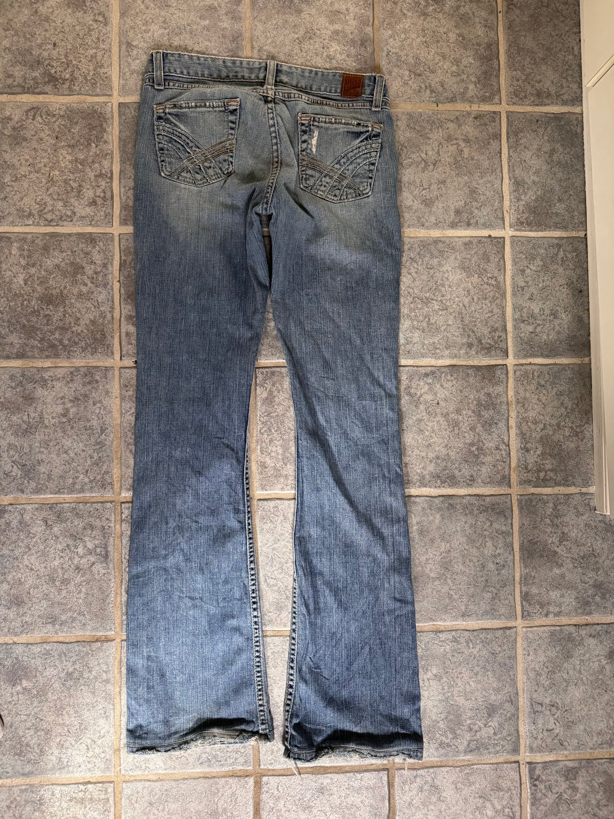 Low-rise jeans size: S