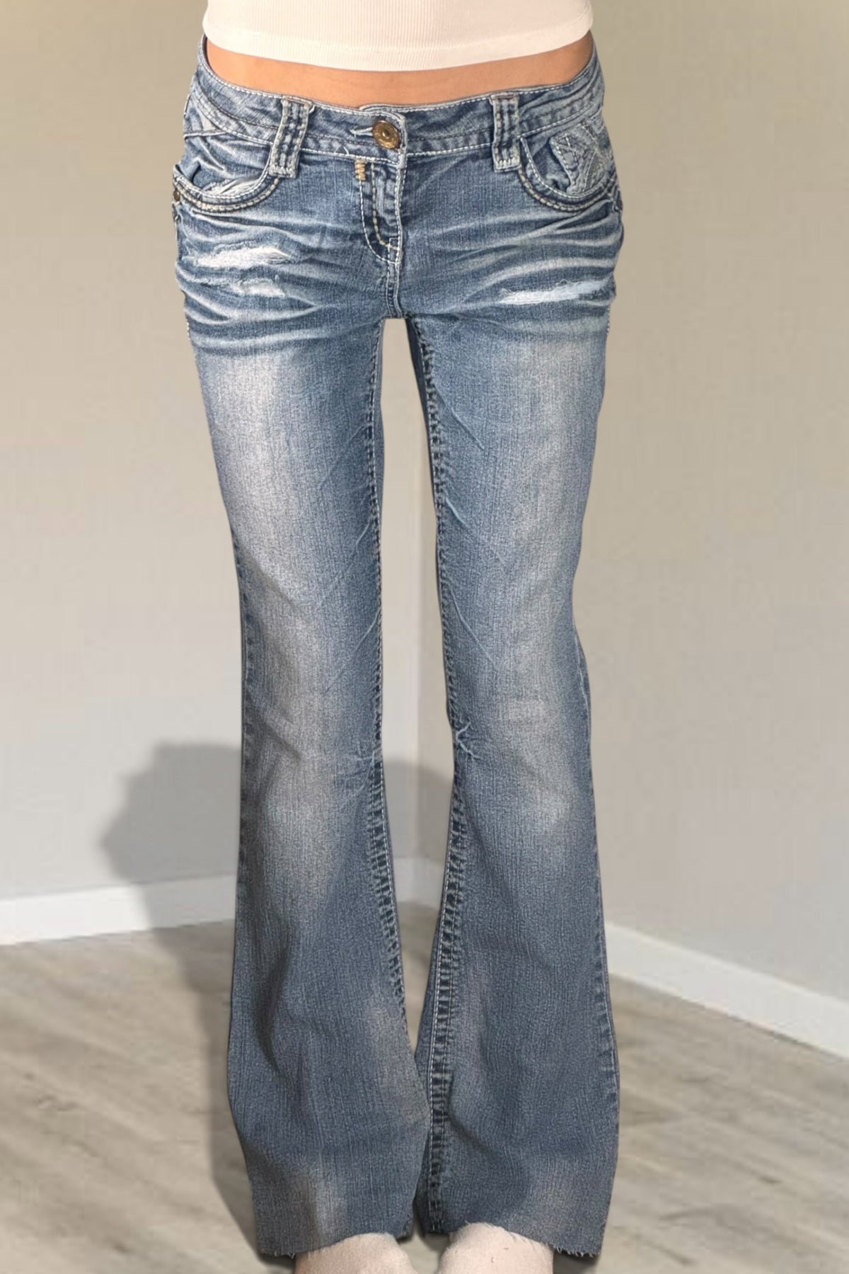 Low-rise jeans size: S