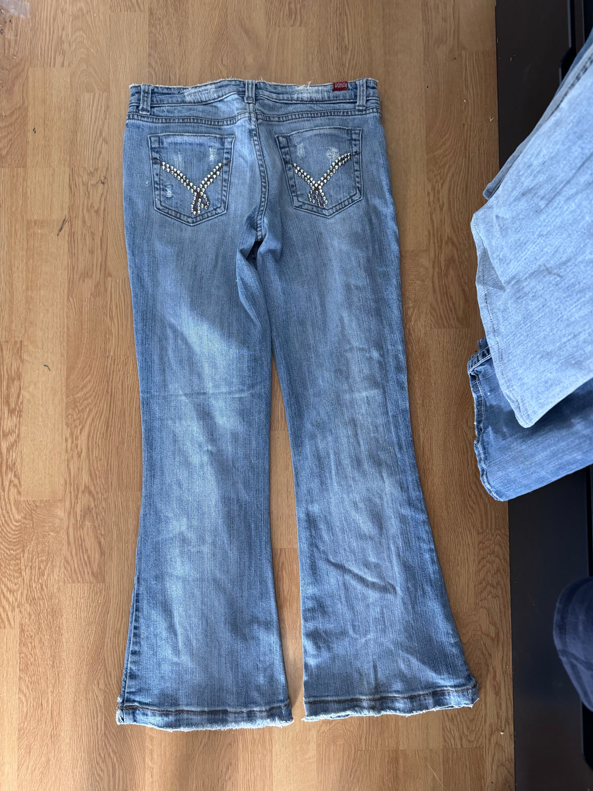Low-rise jeans size: S