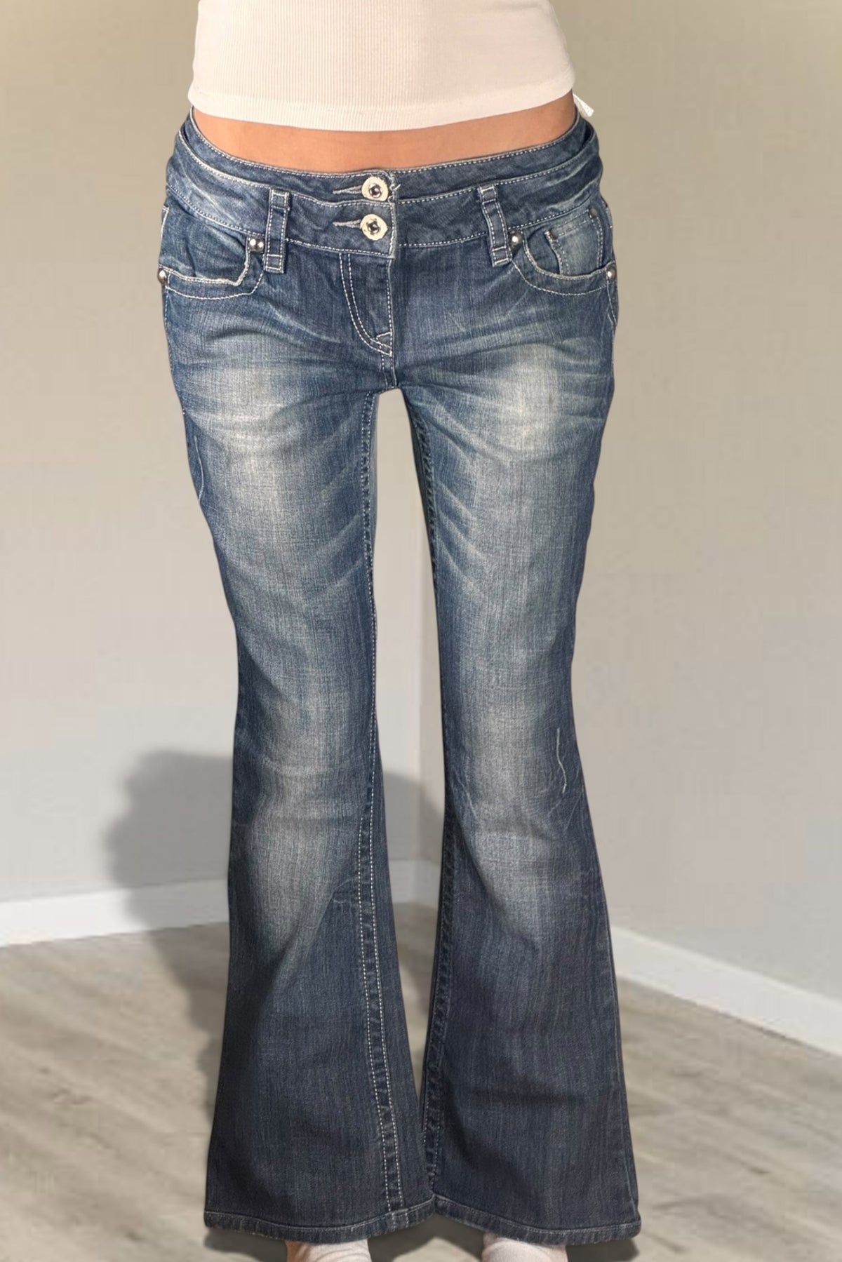 Low-rise jeans size: S