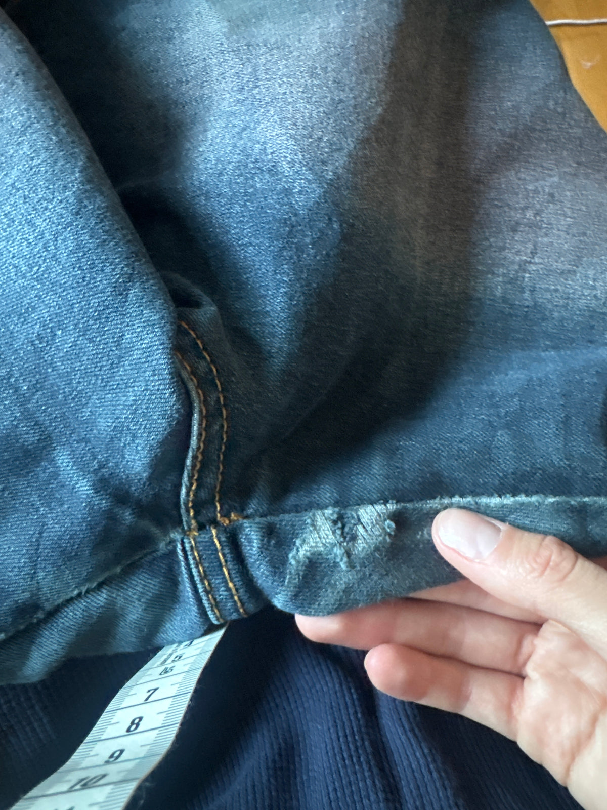 Unisex jeans size: M