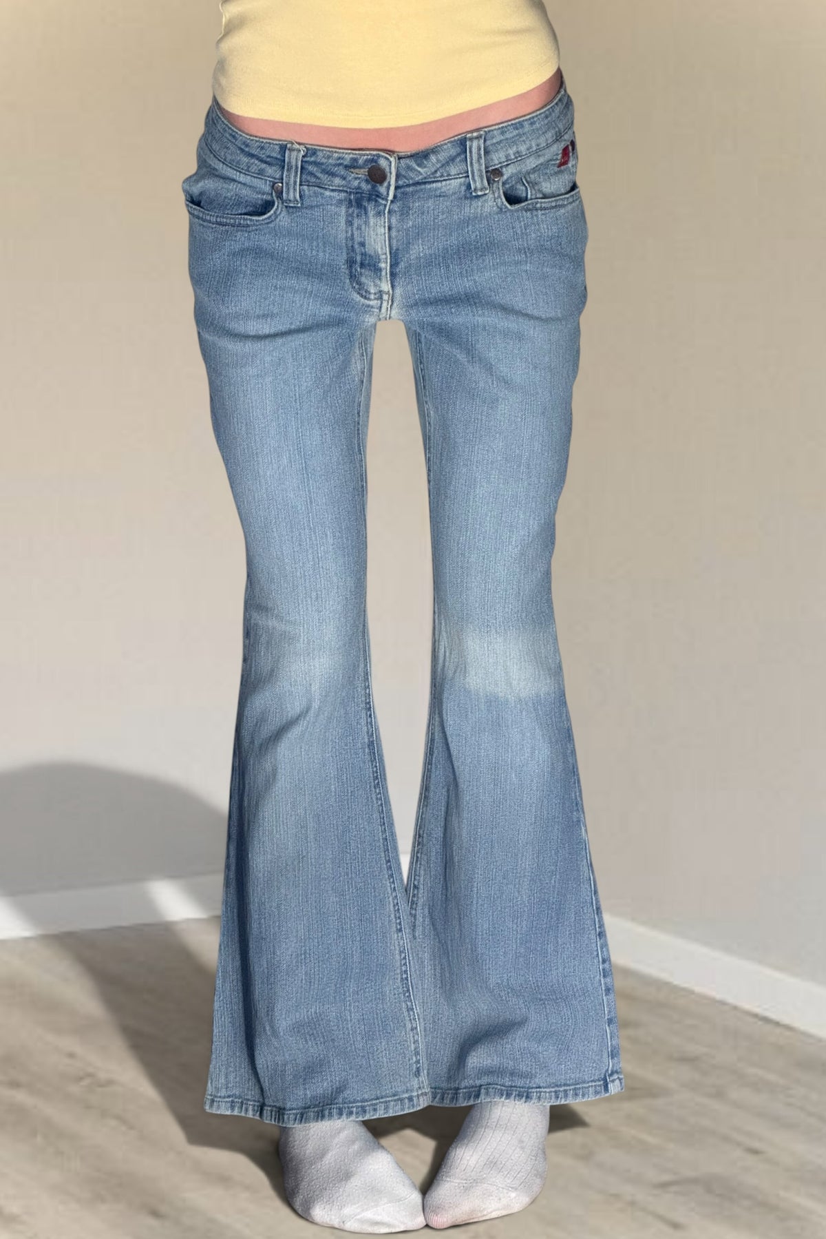 Low-rise jeans size: S
