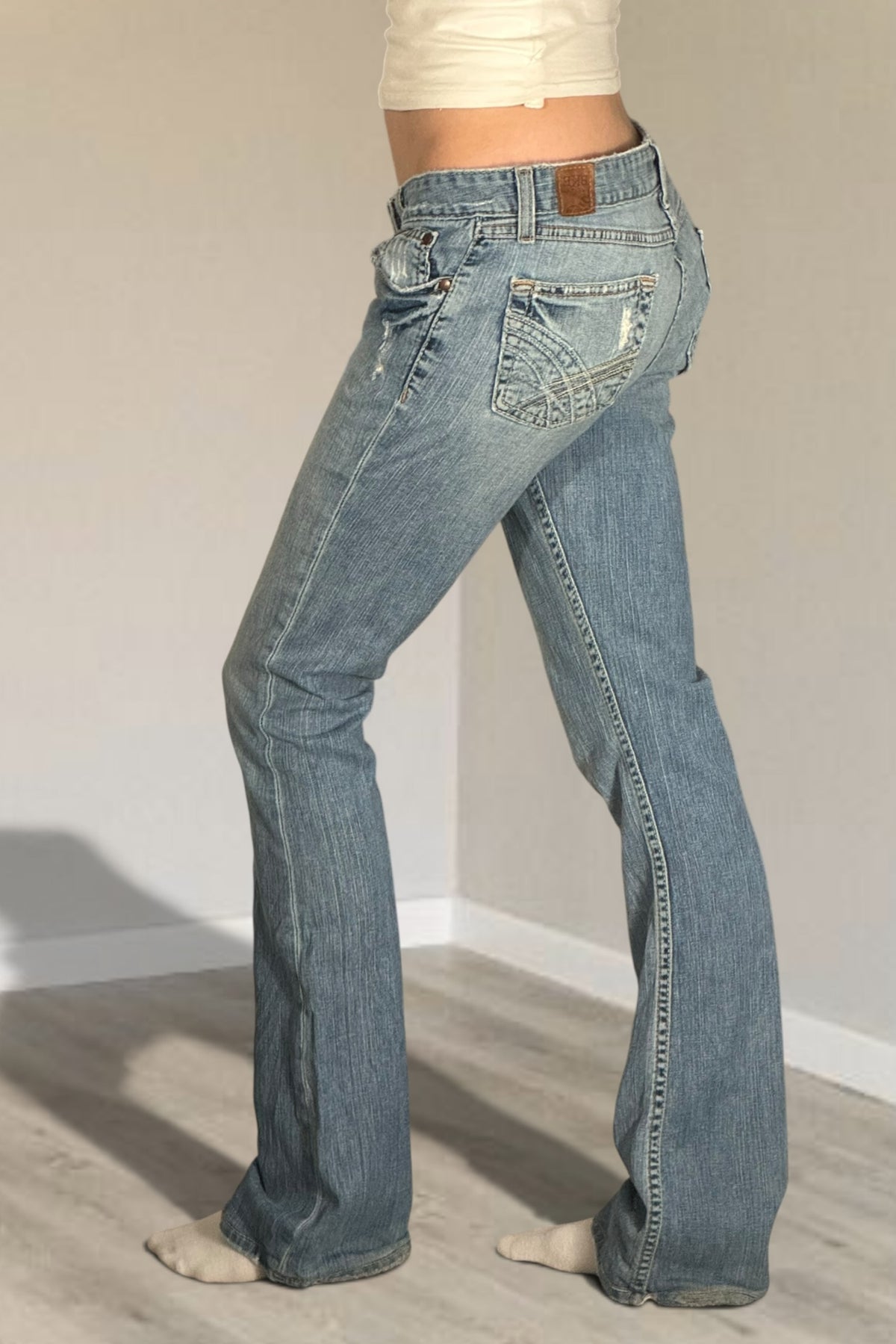 Low-rise jeans size: S