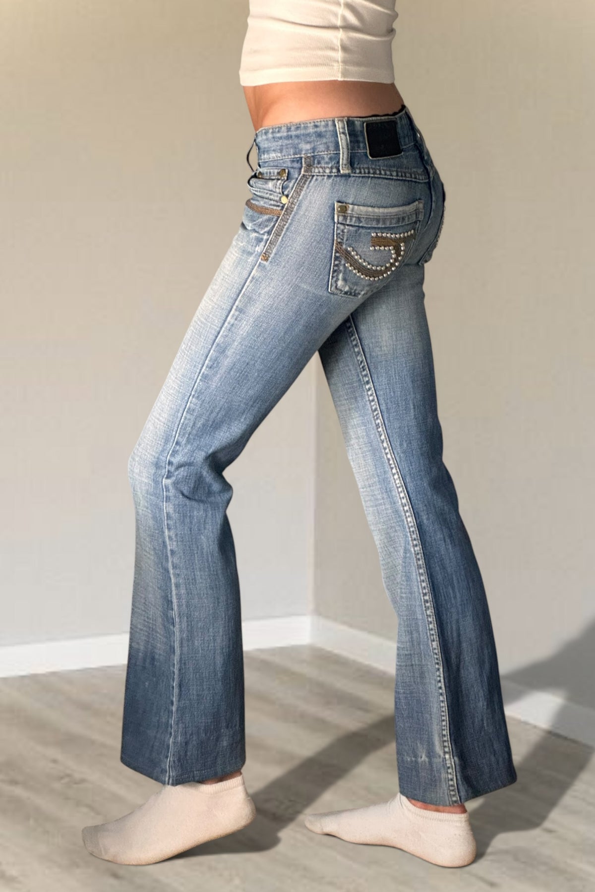 Low-rise jeans size: XXS