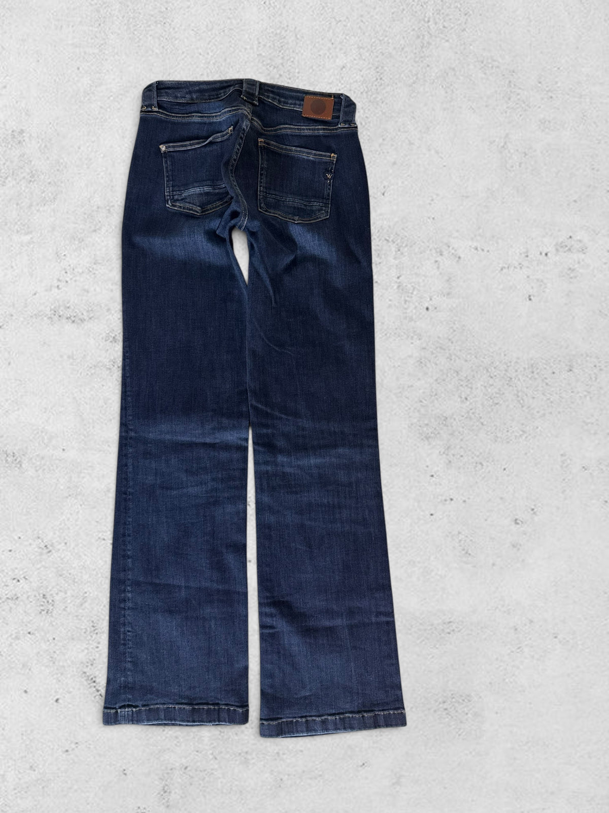 Utsvängda jeans stl: XS