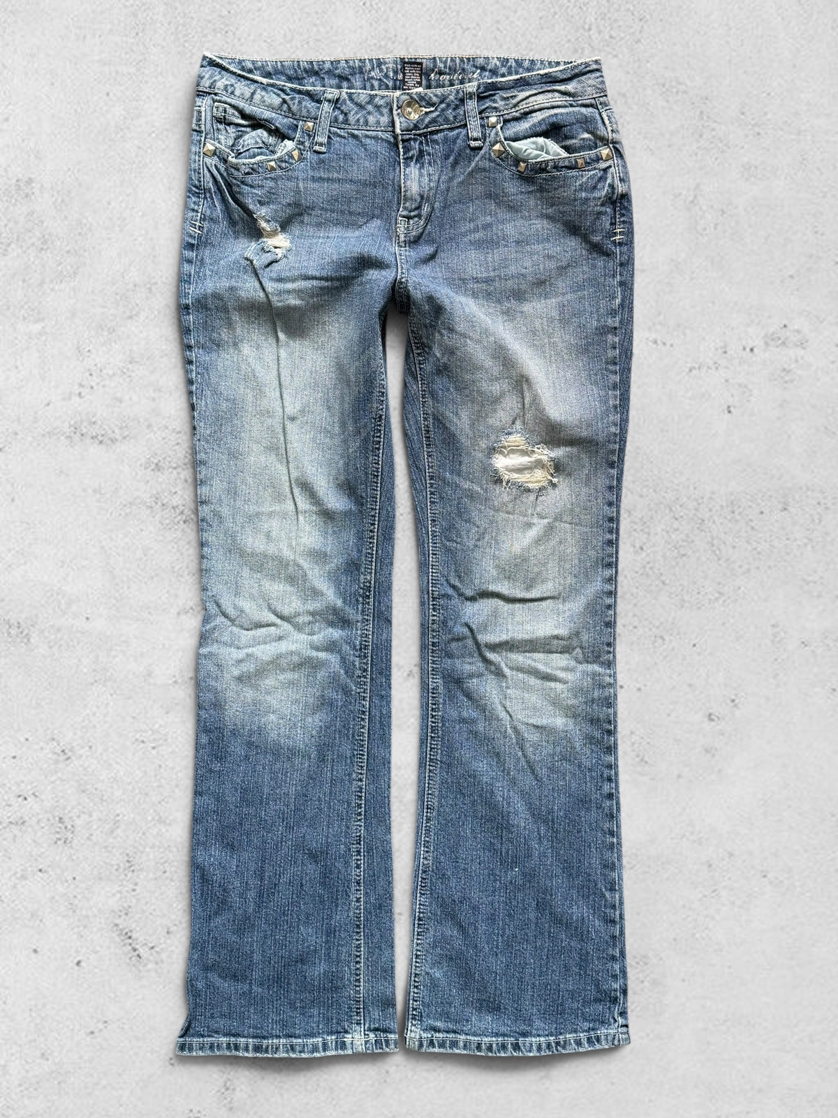 Utsvängda jeans stl: S