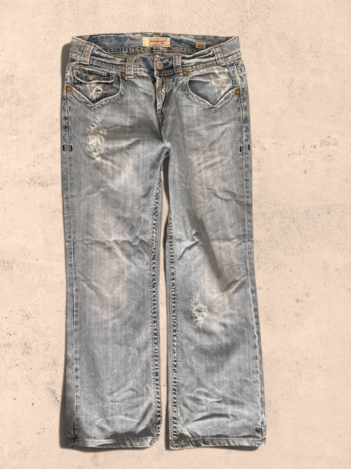 Utsvängda jeans stl: M