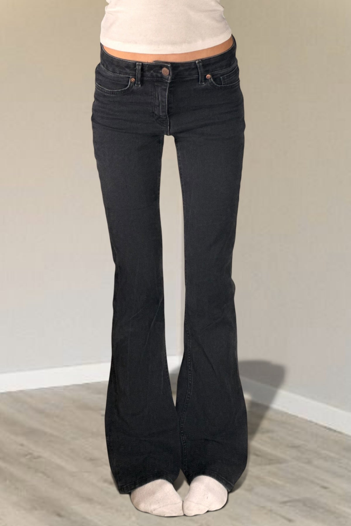 Utsvängda jeans stl: XS